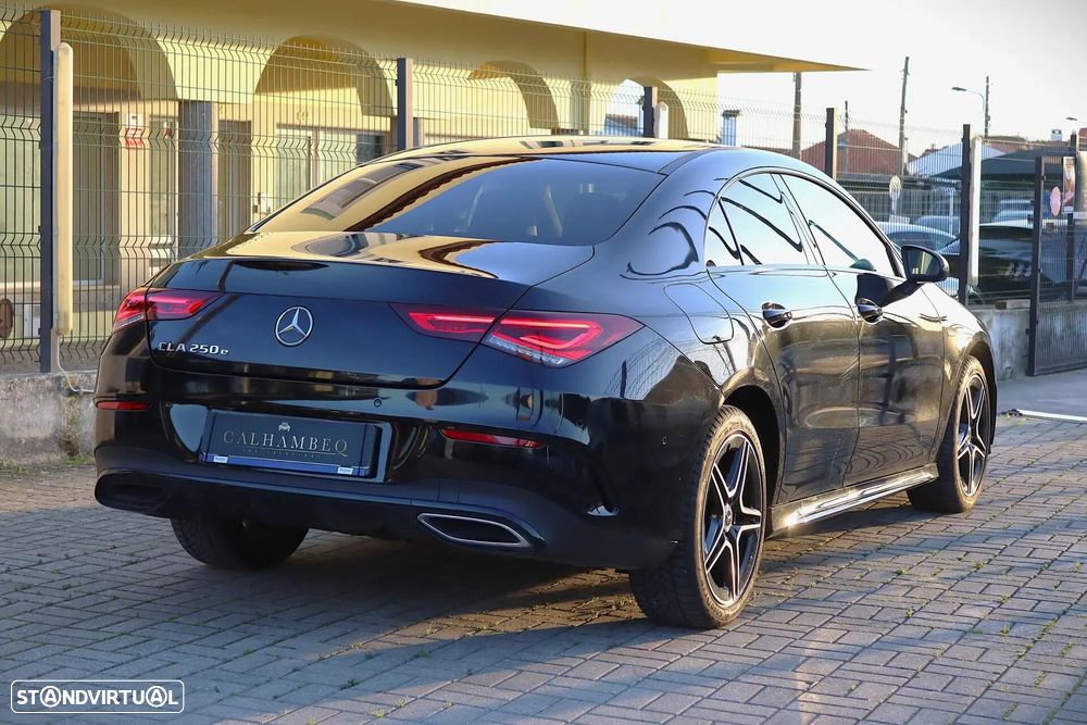 Mercedes-Benz CLA 250 e 8G-DCT AMG Line - 4