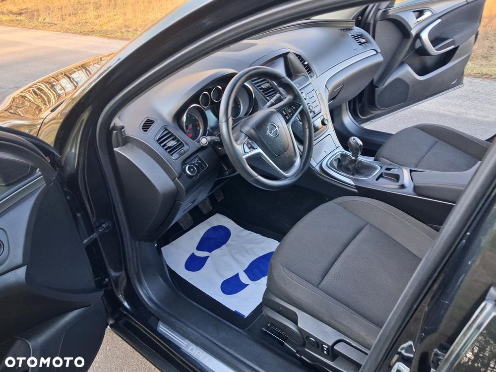 Opel Insignia - 22