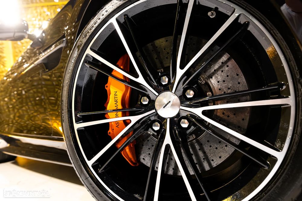 Aston Martin Vanquish Touchtronic 2 - 8