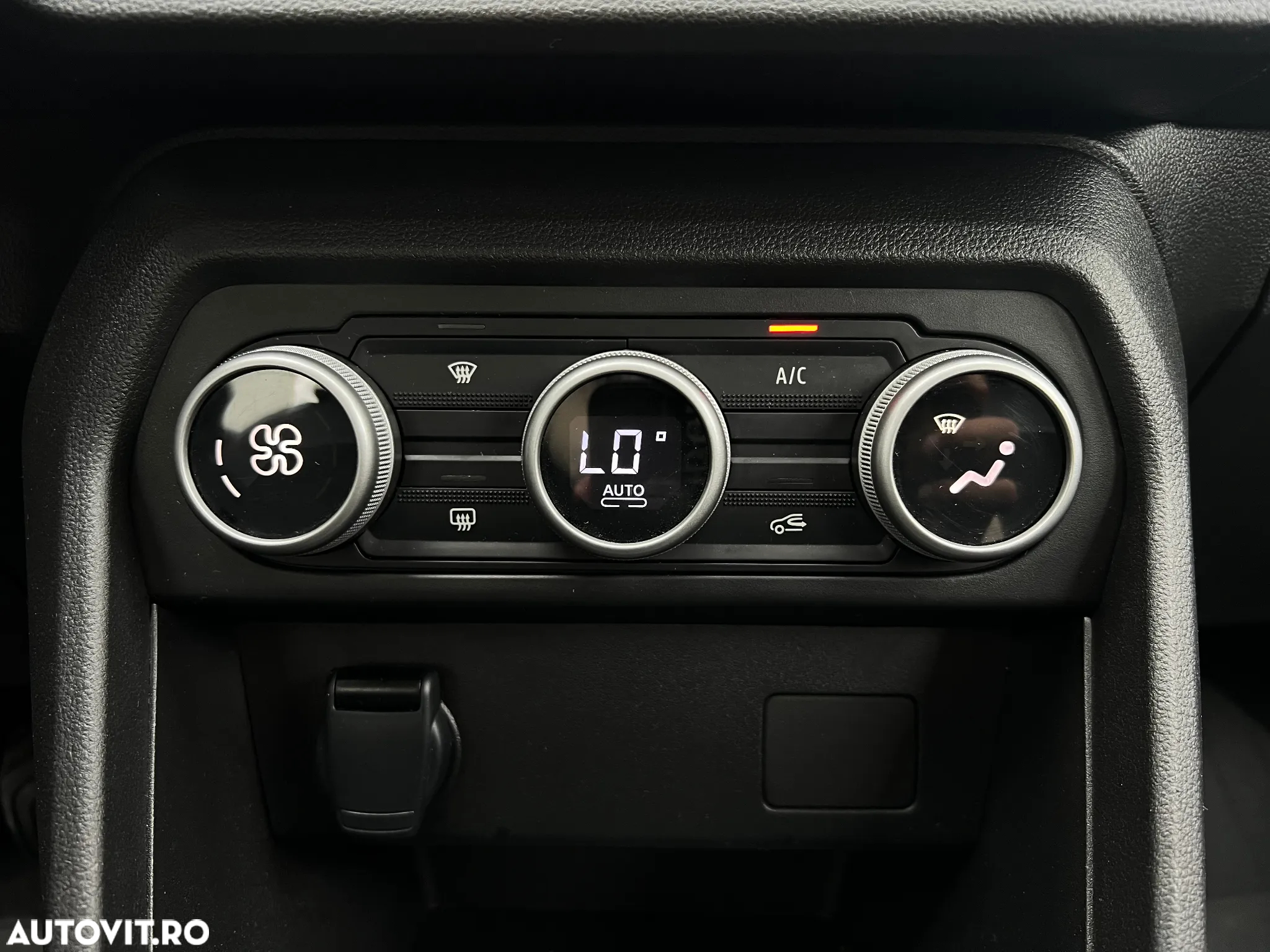 Dacia Sandero Stepway TCe 90 MT6 Essential - 11
