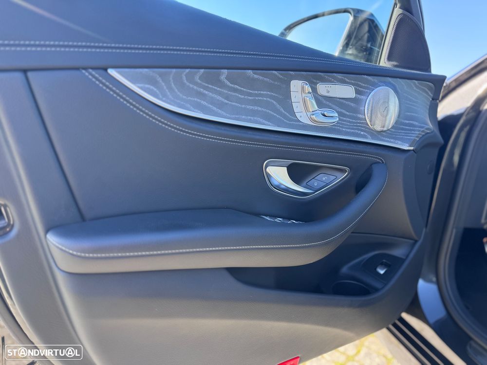 Mercedes-Benz E 300 de AMG Line - 11