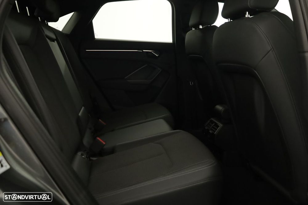 Audi Q3 Sportback 45 TFSIe S line S tronic - 23