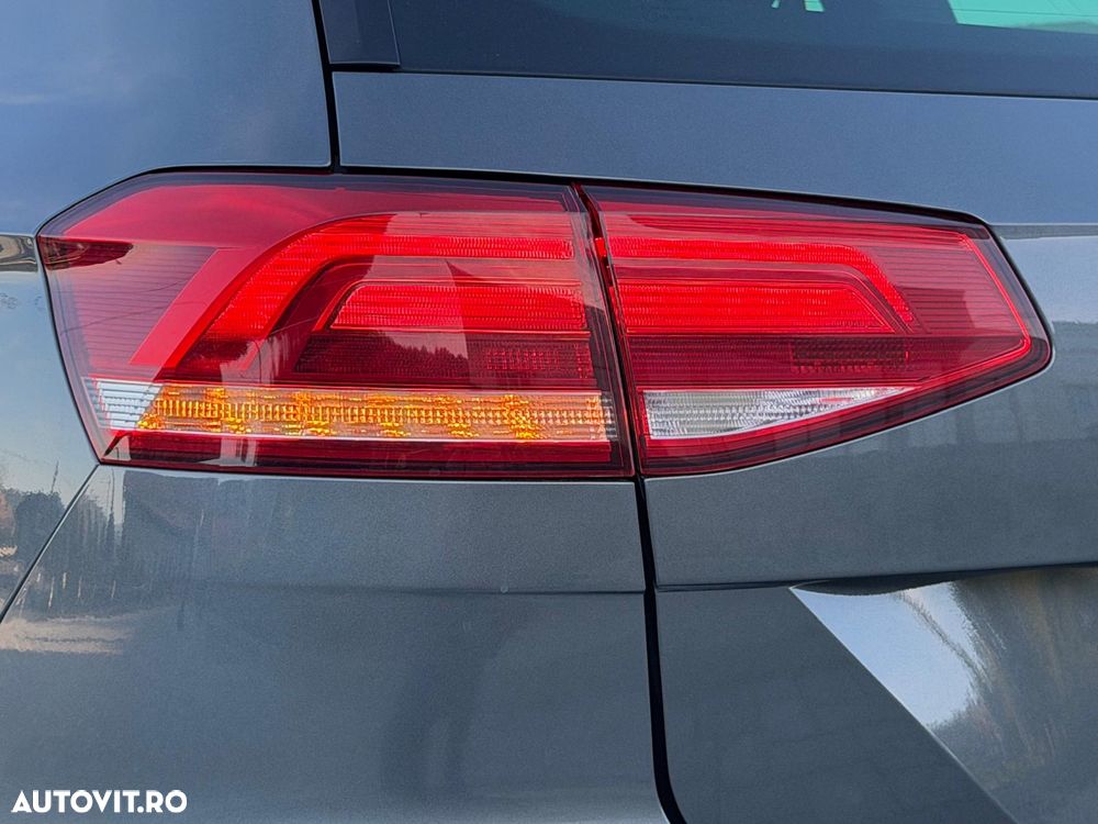Volkswagen Passat 2.0 TDI SCR 4Motion DSG Comfortline - 15