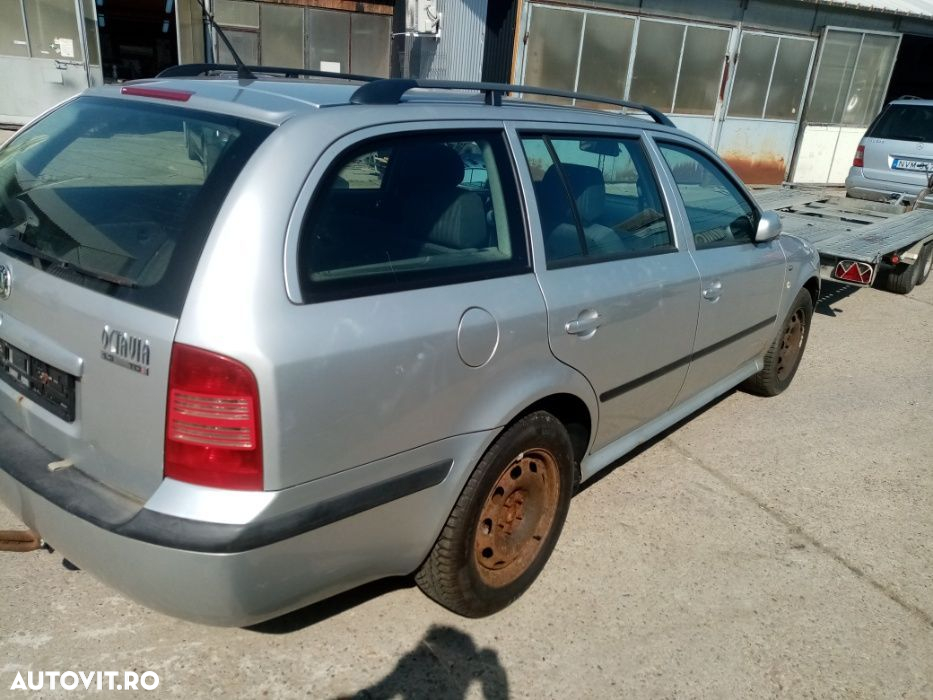 Dezmembrez Skoda Octavia 19 TDI - 6