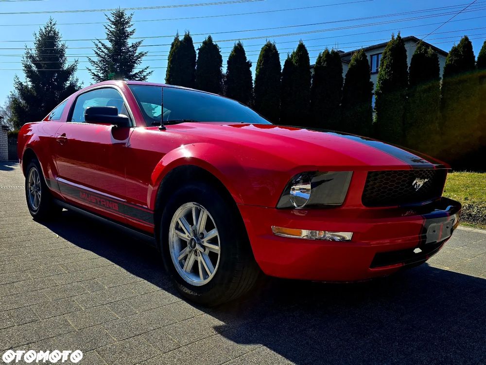 Ford Mustang - 4