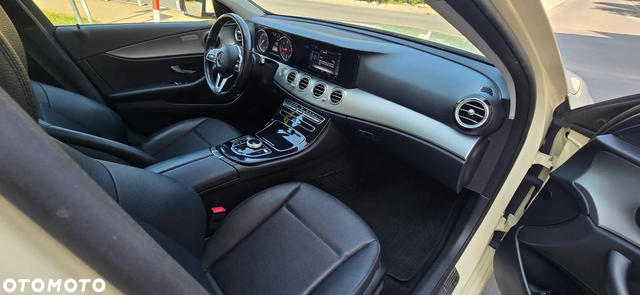 Mercedes-Benz Klasa E 200 d 9G-TRONIC - 10