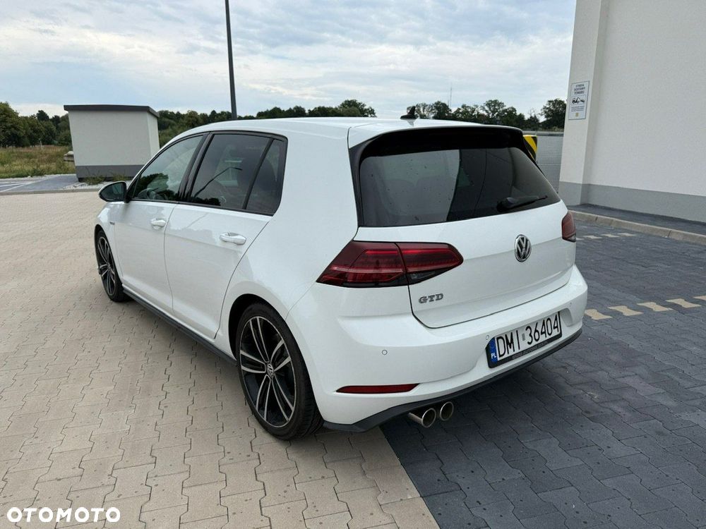 Volkswagen Golf VII 2.0 TDI BMT GTD - 3