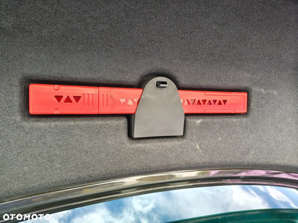 Volkswagen Passat - 14