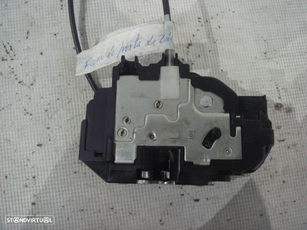 Fecho Da Porta Trás Dto Nissan Micra Iii (K12) - 2