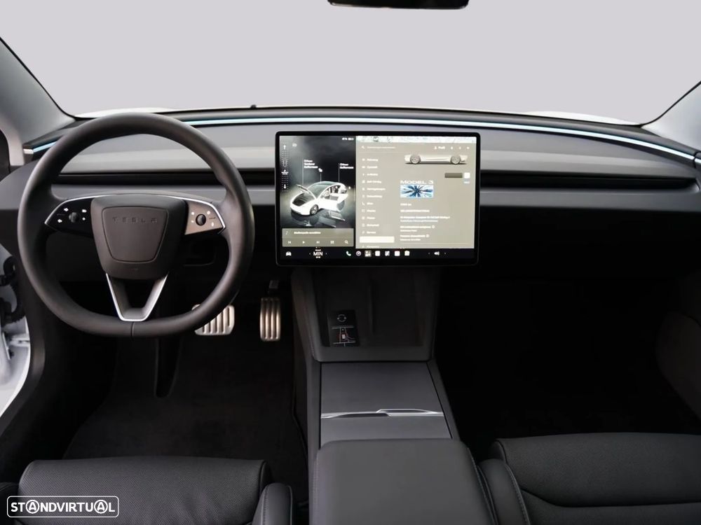 Tesla Model 3 - 10