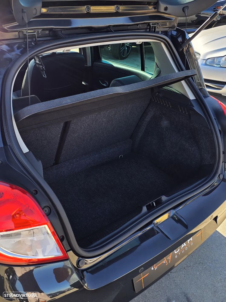 Renault Clio 1.2 16V Dynamique S - 10