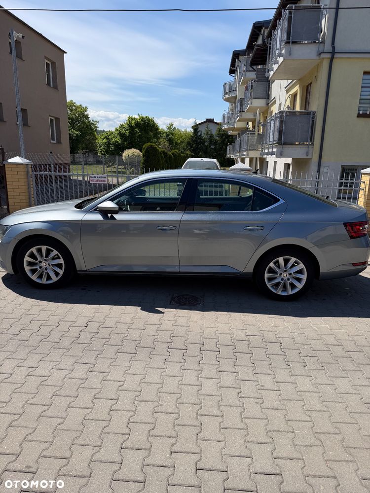Skoda Superb 2.0 TDI Ambition - 7