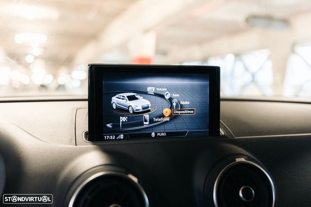 Audi A3 Limousine 30 TDI Design - 24