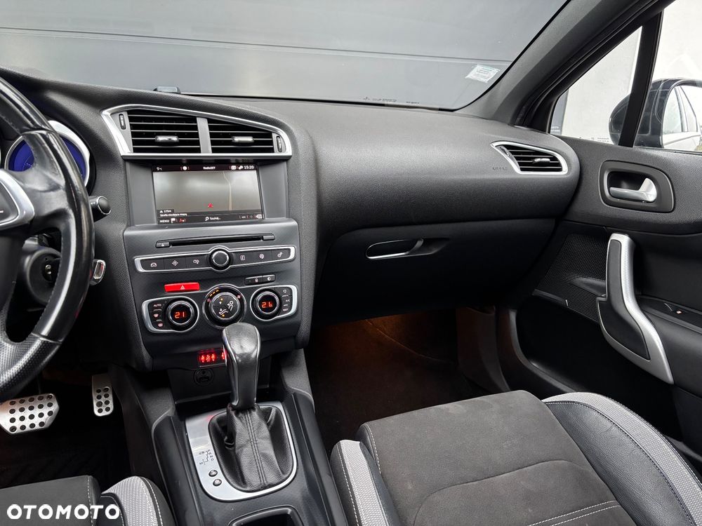DS Automobiles DS 4 - 7