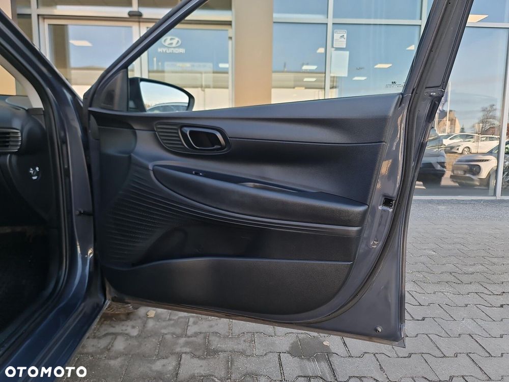 Hyundai i20 1.2 Pure - 27