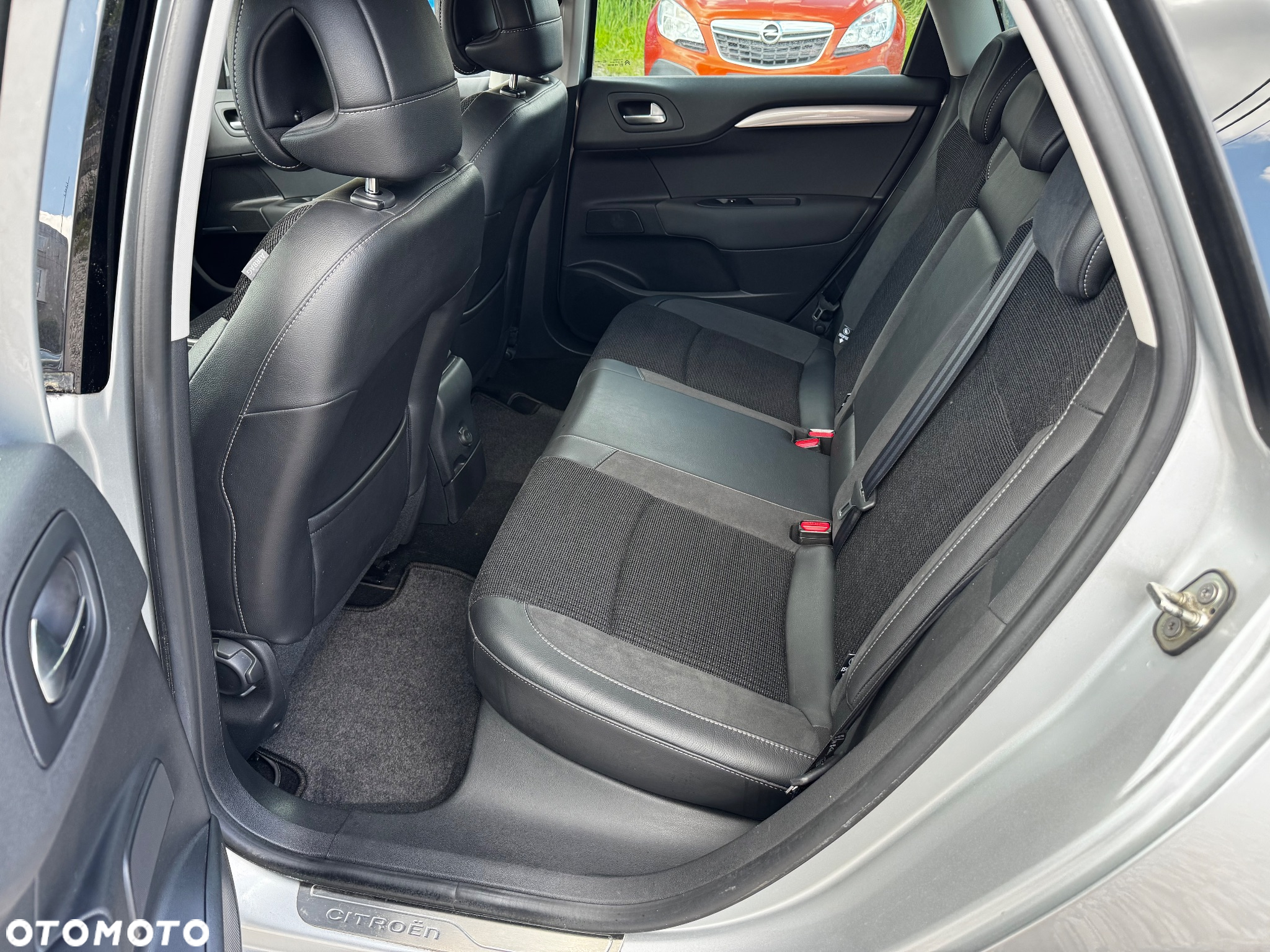 Citroën C4 1.6 VTi Exclusive - 25
