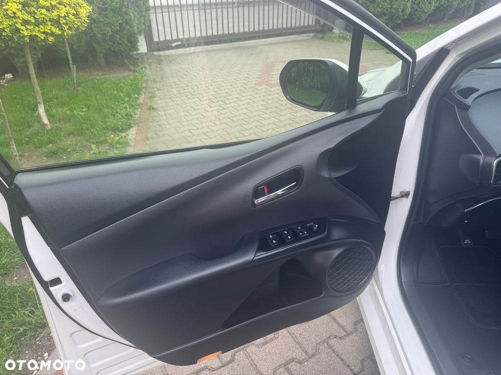Toyota Prius Hybrid Comfort - 16