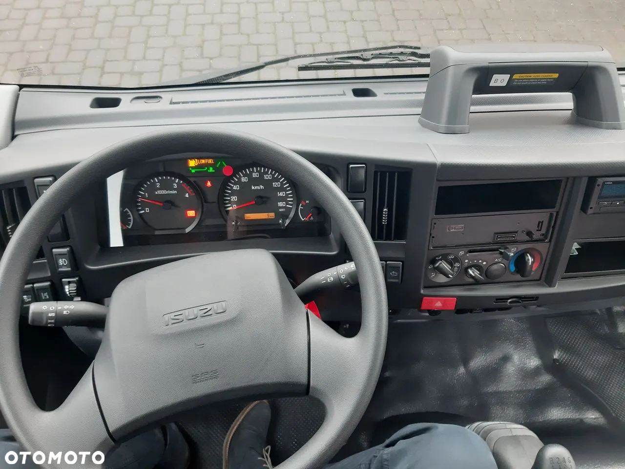 Isuzu P75 - 21