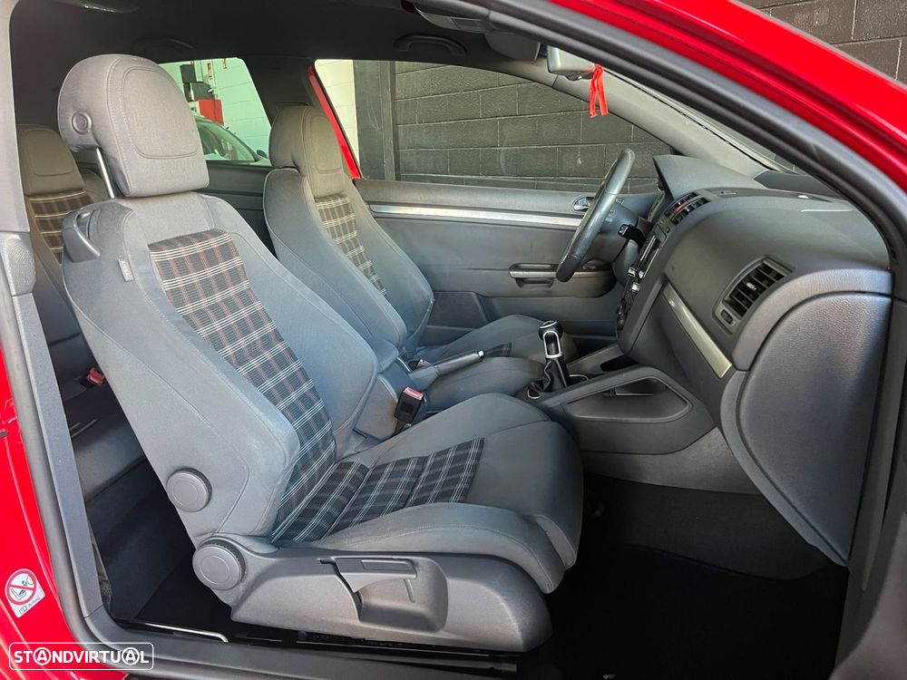 VW Golf 2.0 GTi - 14