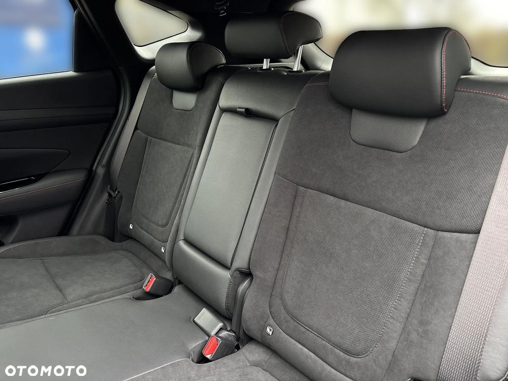 Hyundai Tucson 1.6 T-GDi HEV N-Line 2WD - 17