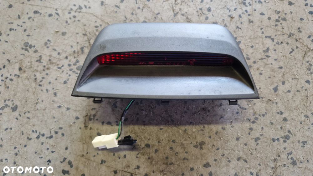 HYUNDAI SONATA 5 NF TRZECIE ŚWIATŁO STOP 92700-3K000 - 1