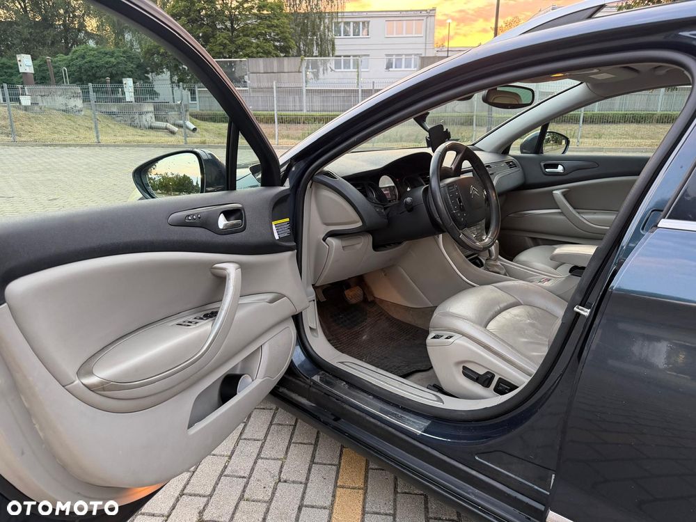 Citroën C5 2.0 HDi Exclusive - 19