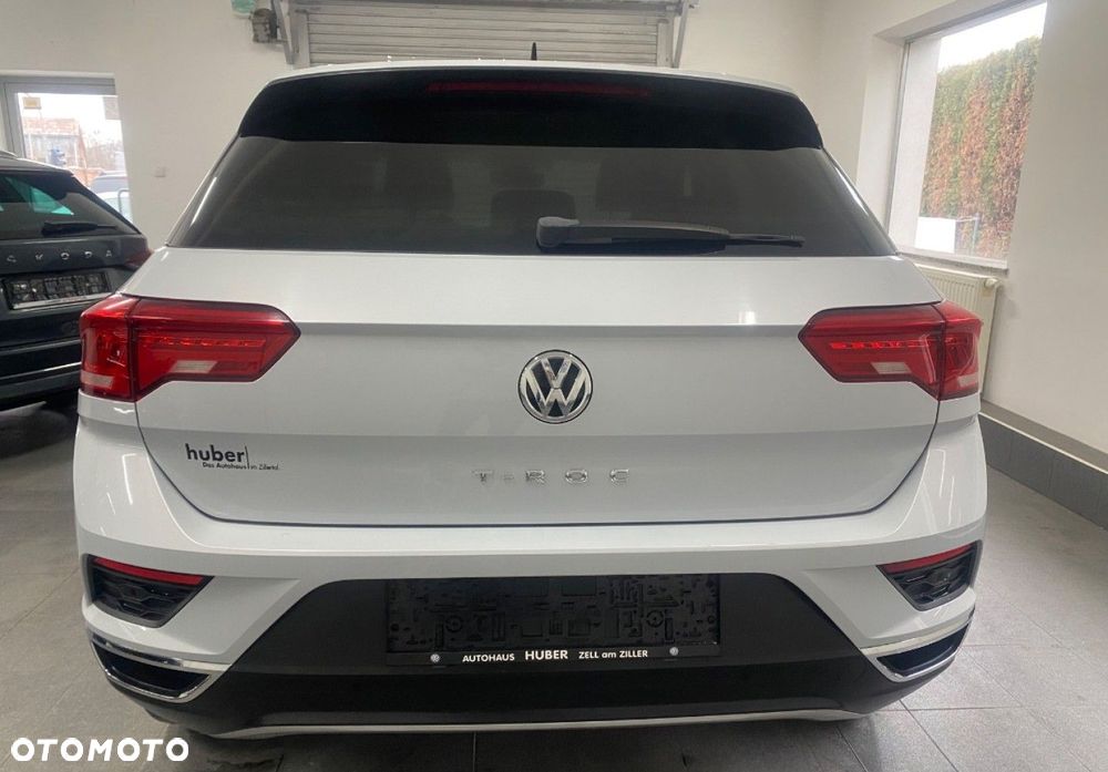 Volkswagen T-Roc - 14