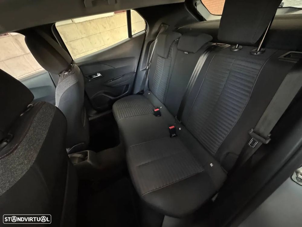Peugeot 2008 1.2 PureTech Active EAT8 - 7