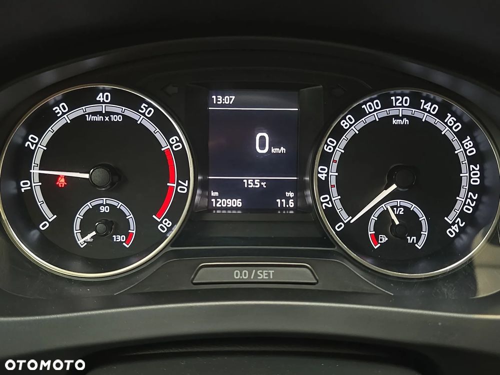 Skoda RAPID 1.0 TSI Ambition - 14