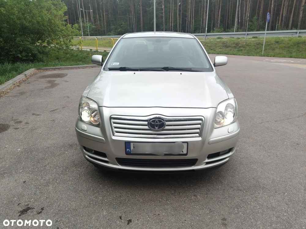 Toyota Avensis 2.2 D-4D X - 1