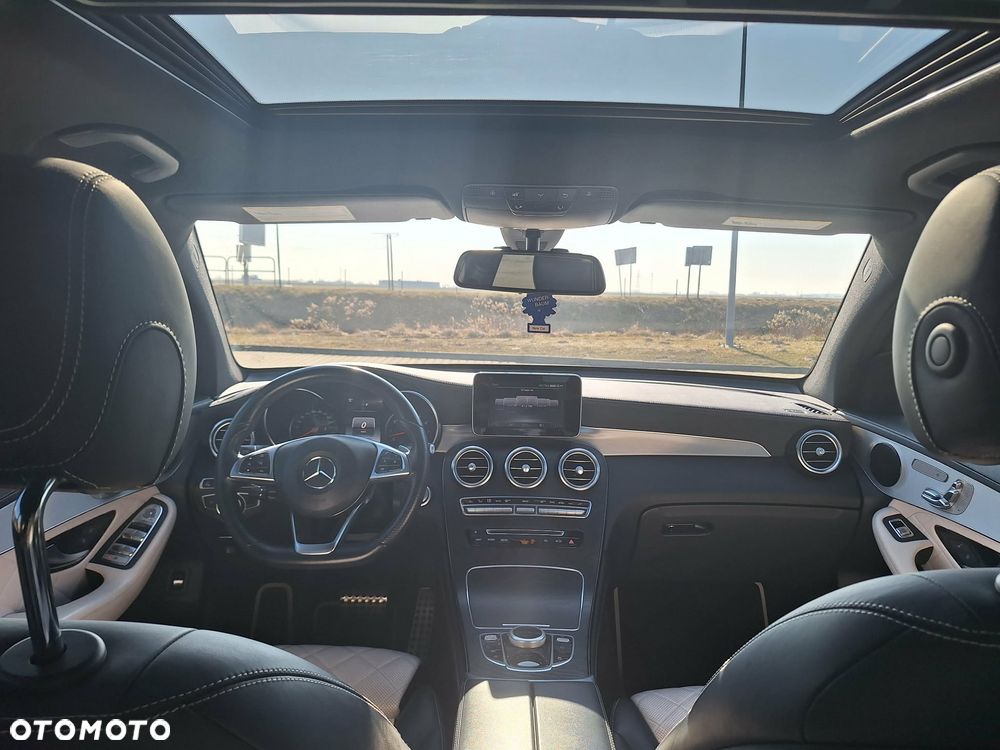 Mercedes-Benz GLC 300 4Matic 9G-TRONIC - 6