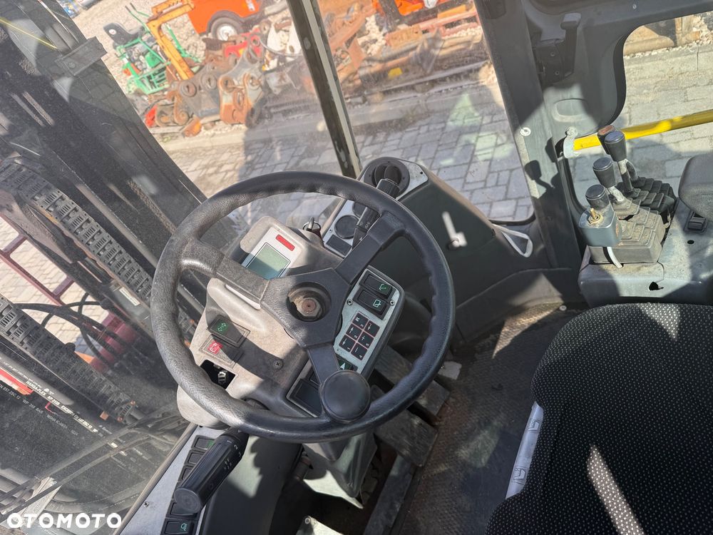 Kalmar DCE 80-9 - 11