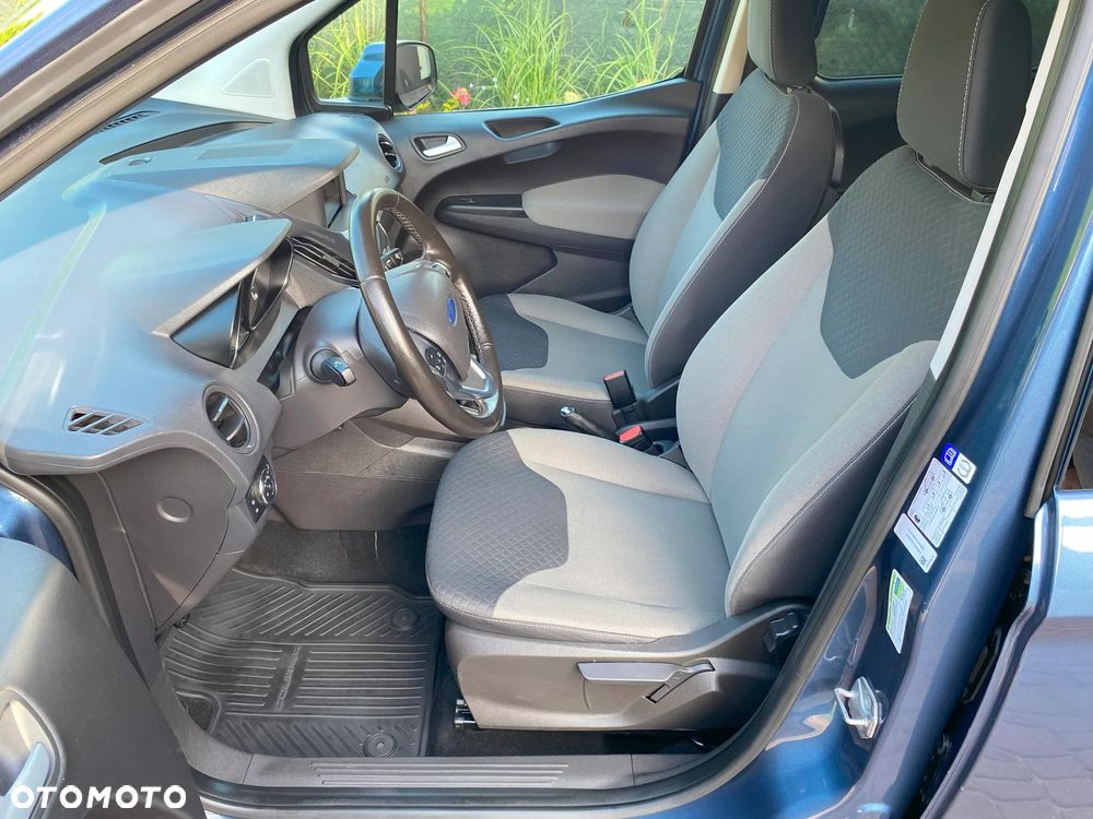 Ford Tourneo Courier 1.5 TDCi Titanium - 14