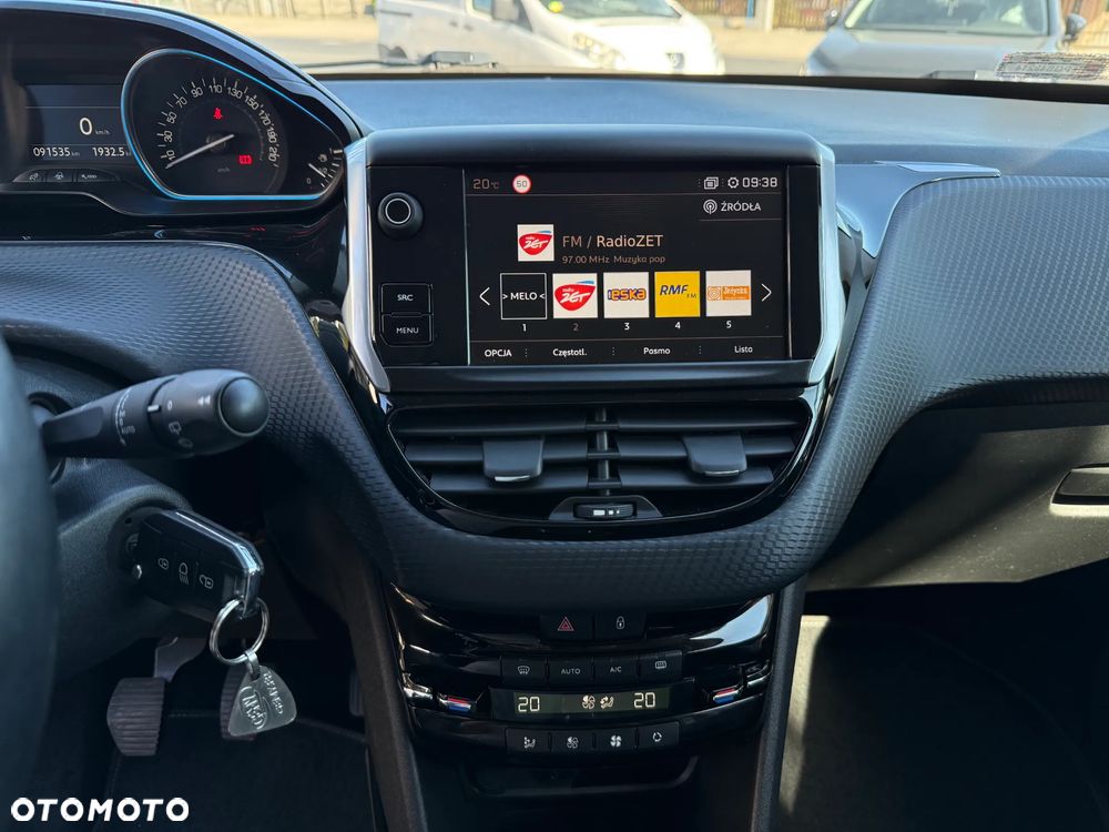 Peugeot 2008 PureTech 110 Stop&Start Allure - 21