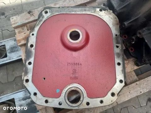 Obudowa skrzyni biegów 259908A Case MX100C - 1