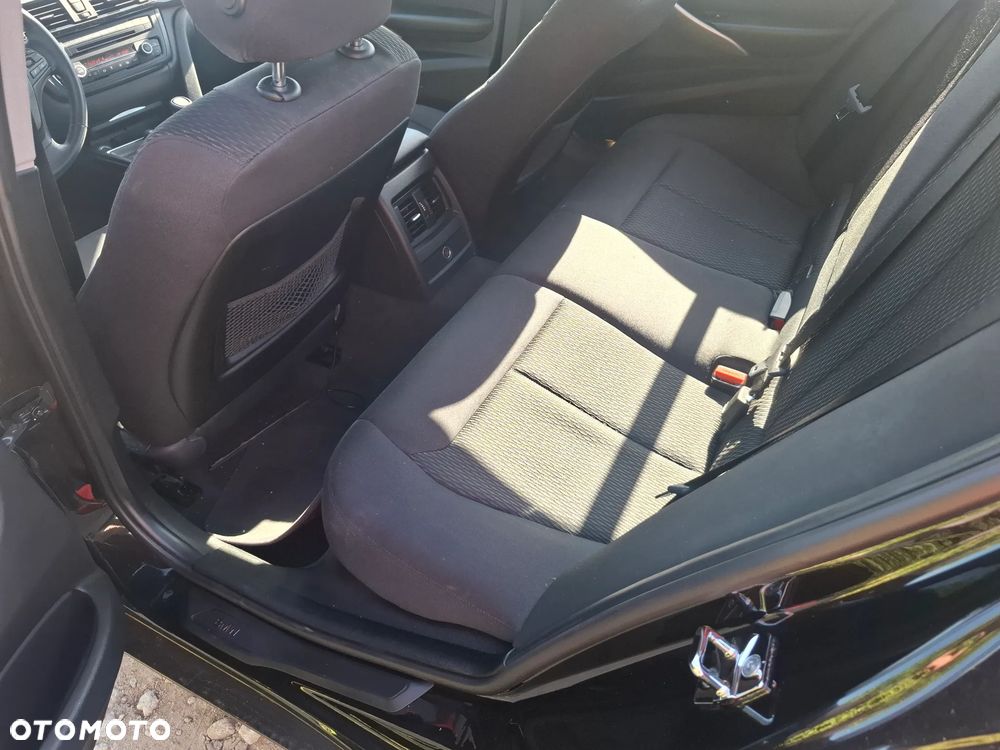 BMW Seria 3 - 10