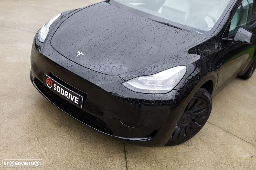 Tesla Model Y Standard RWD - 7