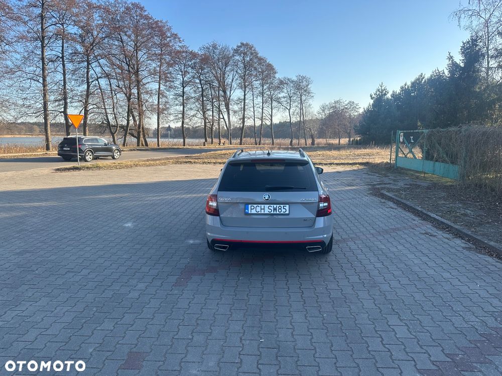 Skoda Octavia 2.0 TDI DSG RS - 3