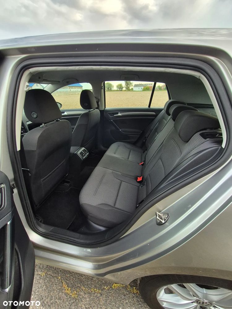 Volkswagen Golf 1.5 TSI BlueMotion ACT DSG Comfortline - 5