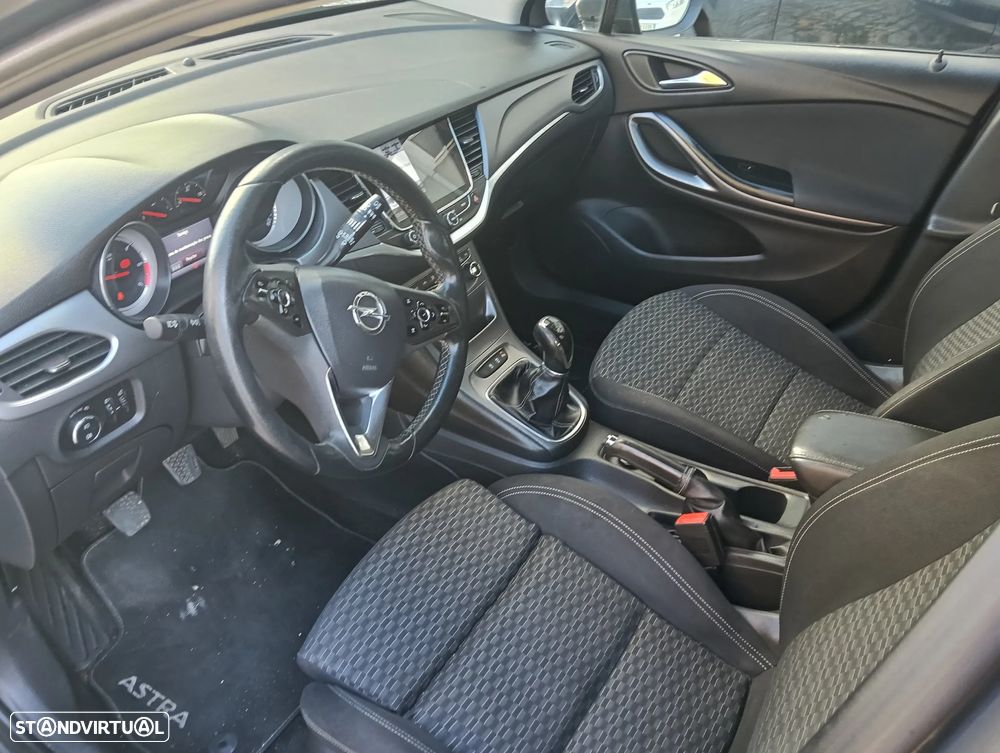 Opel Astra 1.6 CDTI Cosmo S/S J18 - 17