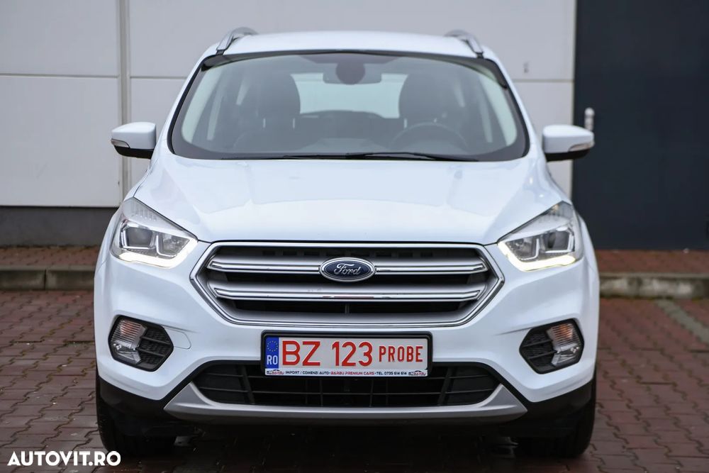 Ford Kuga 1.5 EcoBoost 2x4 Titanium - 2