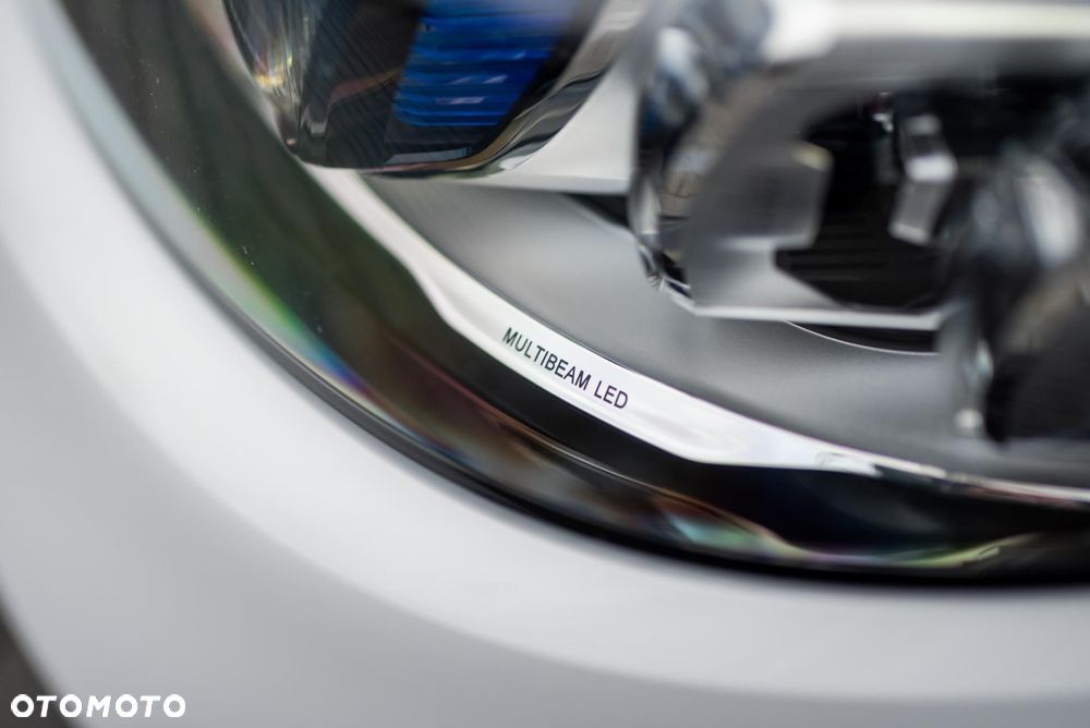 Mercedes-Benz Klasa C 200 4MATIC 9G-TRONIC - 39