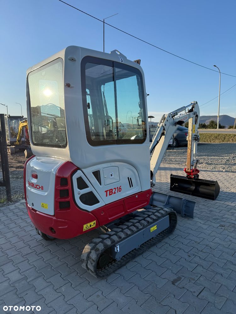 Takeuchi Tb216 - 5