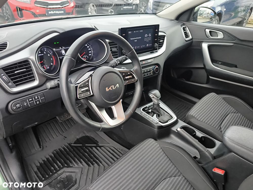 Kia Ceed 1.5 T-GDI M DCT - 10