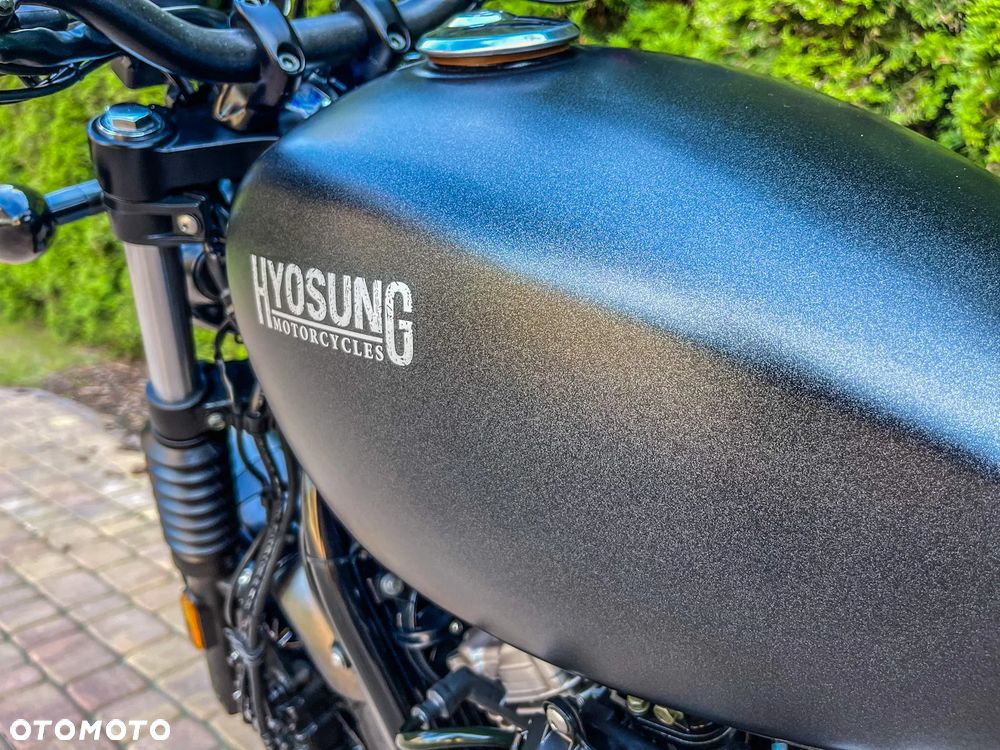 Hyosung GV - 22