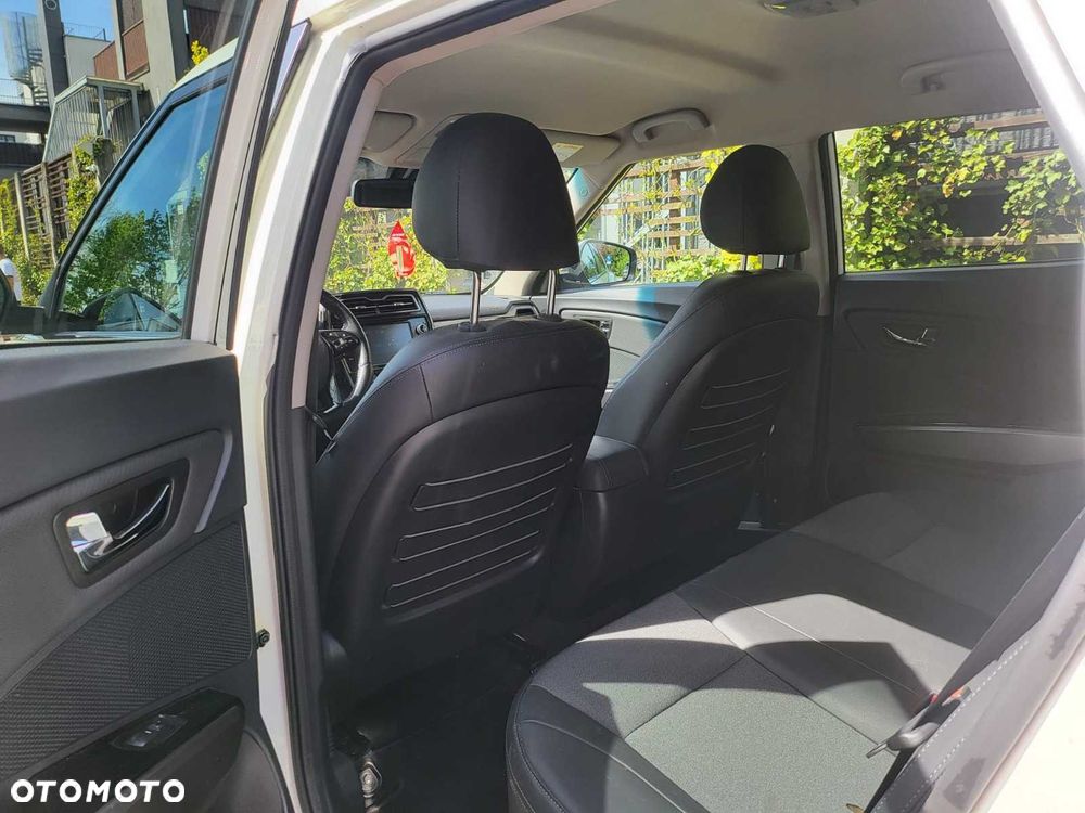 SsangYong/KGM Tivoli - 6
