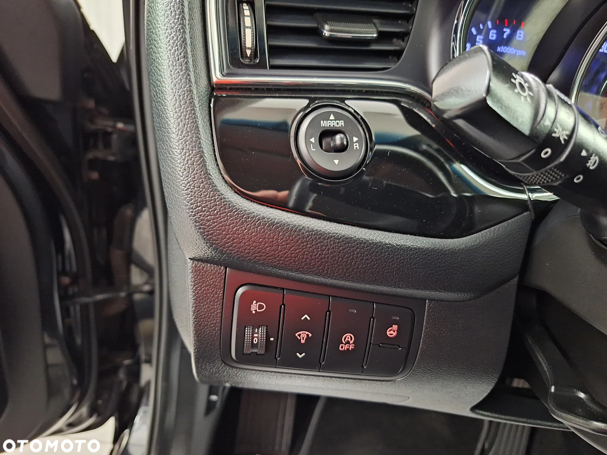Kia Ceed 1.4 CVVT SW Dream Team Edition - 29