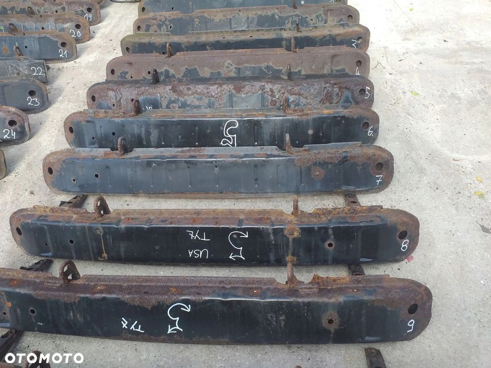 TOYOTA CELICA 5 V belka zderzaka tył tylna - 2