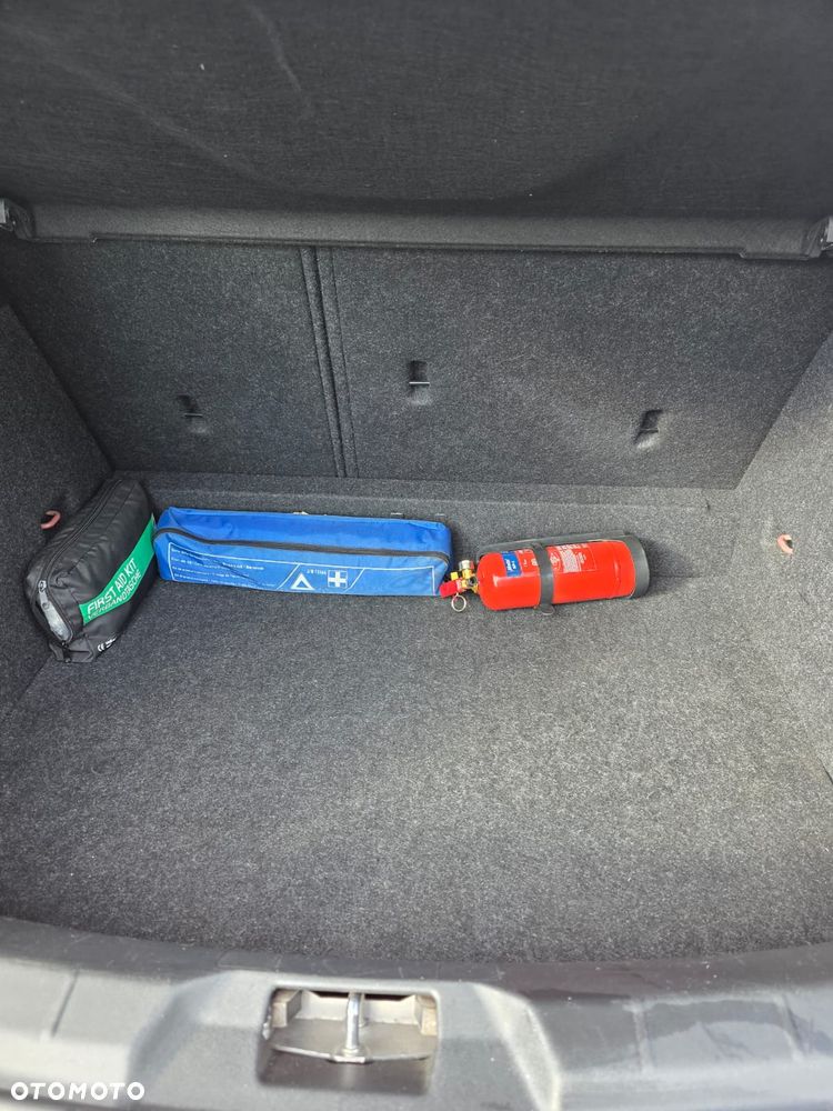 Volvo V40 D2 Drive-E R-Design Momentum - 18