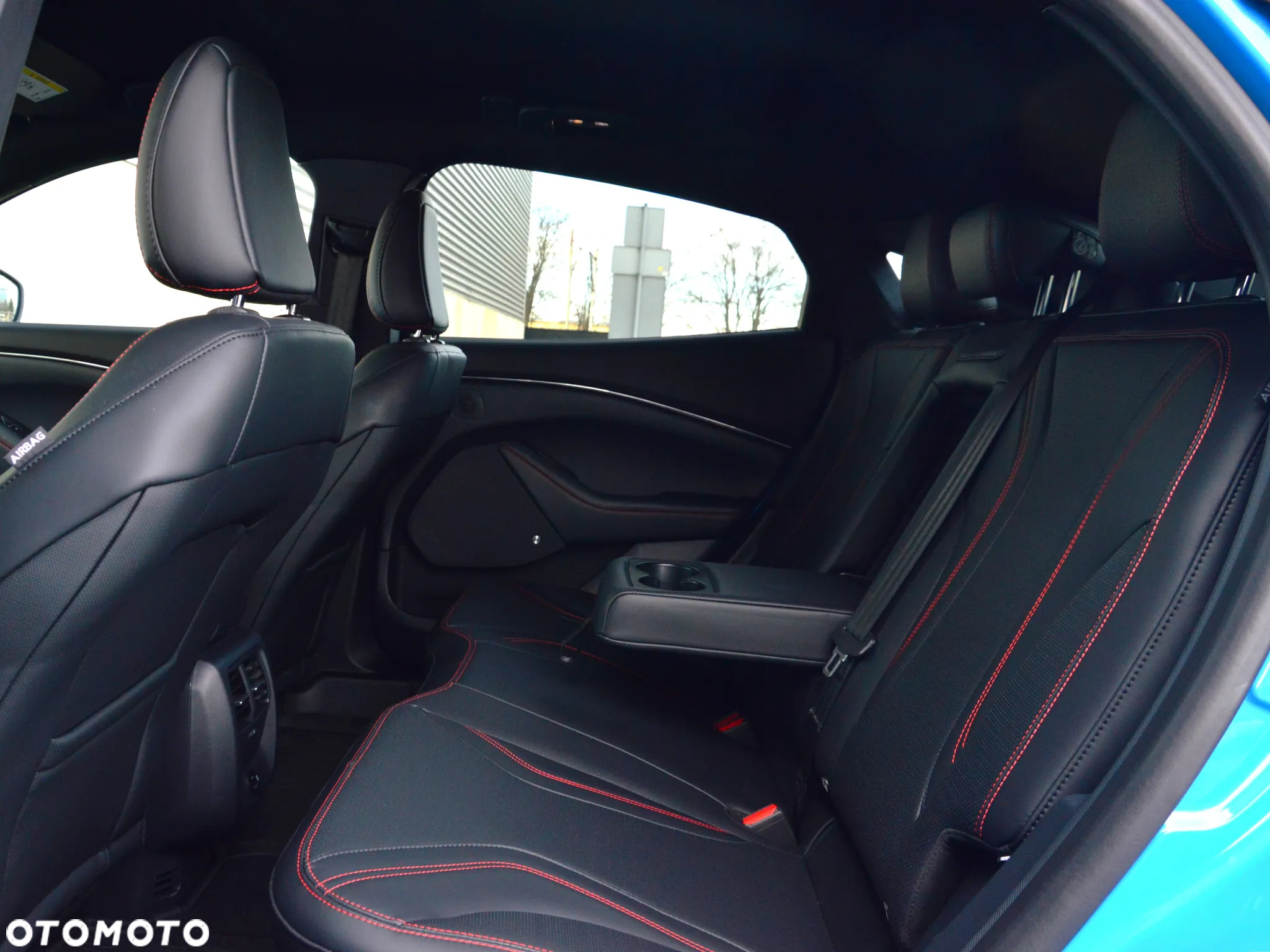 Ford Mustang Mach-E 91 kWh AWD Premium - 17